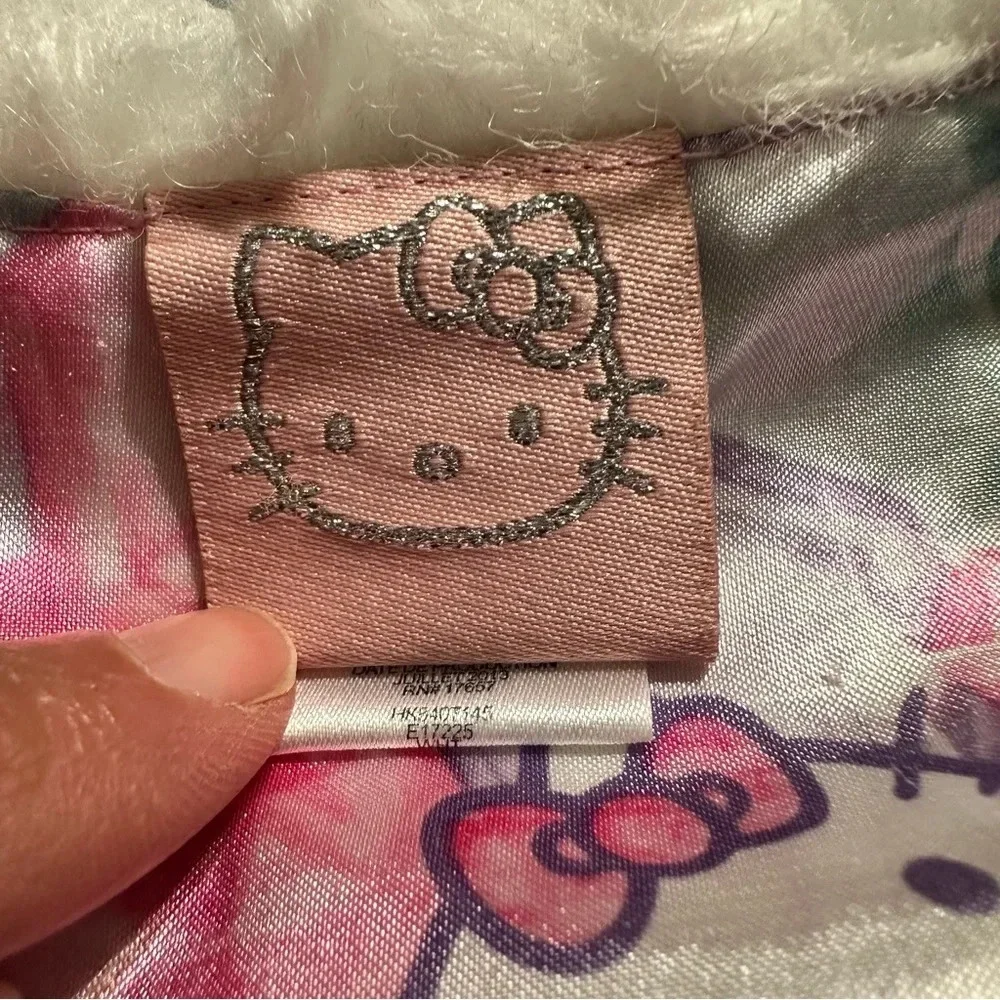 Hello Kitty hello kitty